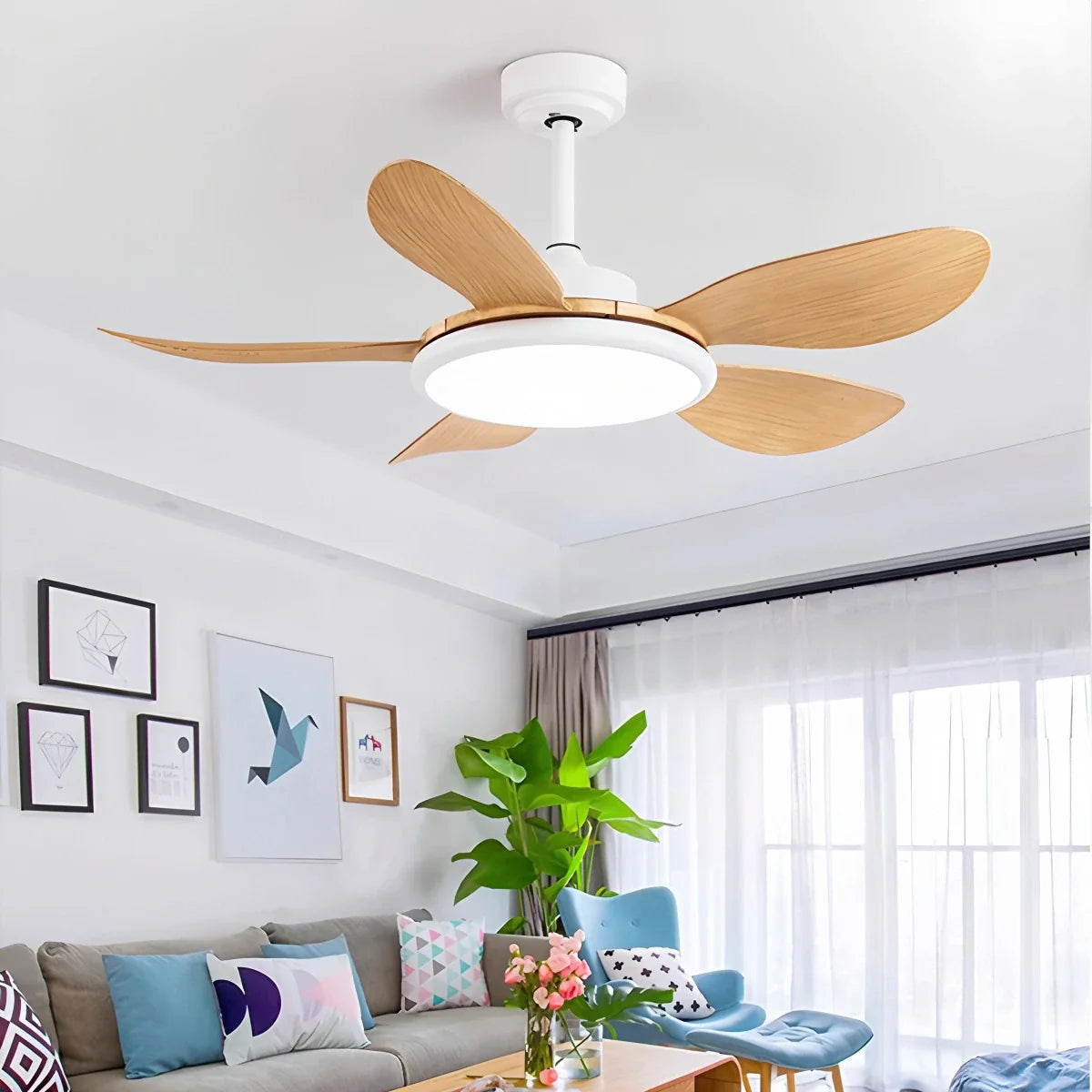 Eloer 5-Blade Wood Ceiling Fan with Light for Living Room