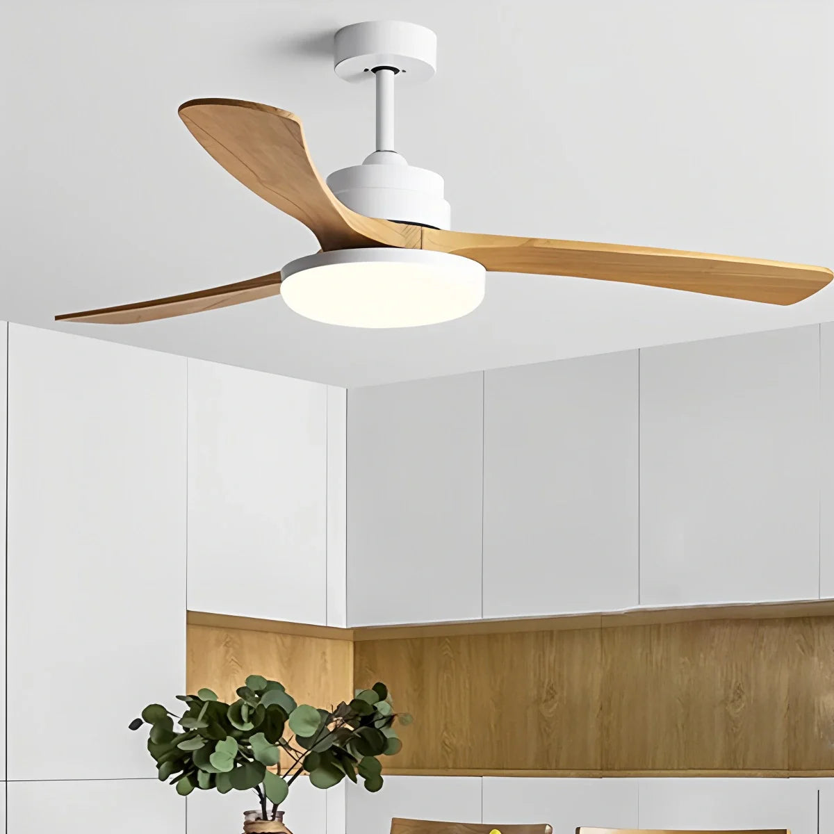 Luvori High Wind Solid Wood Ceiling Fan Light