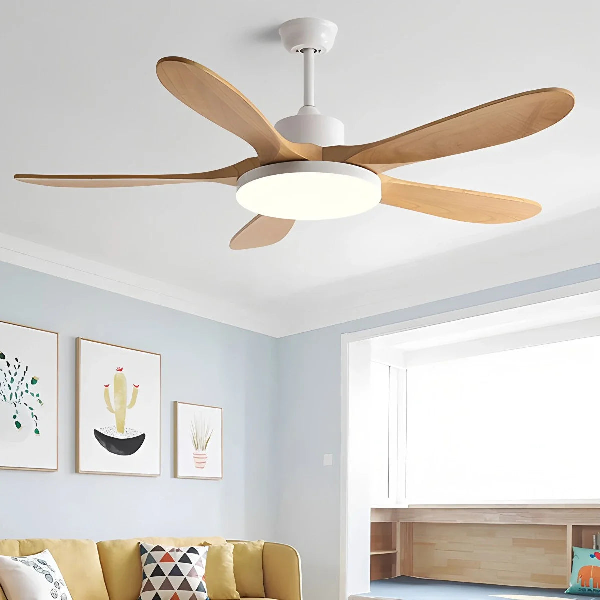 Luvori 5-leaf Solid Wood Ceiling Fan Light