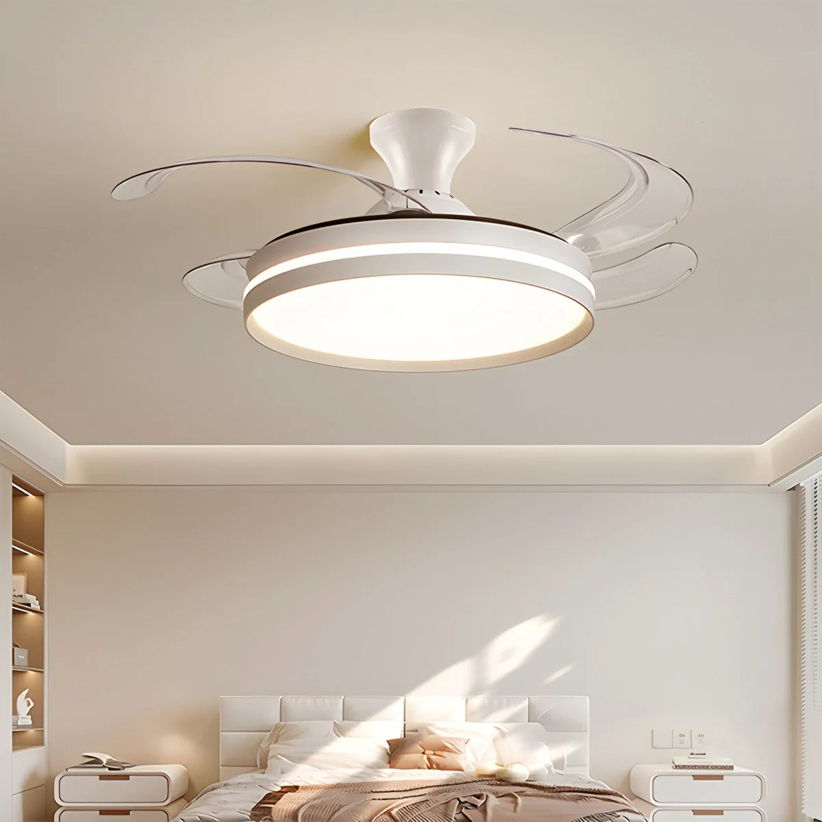 Eloer Modern Silent Remote Control Ceiling Fan with Light