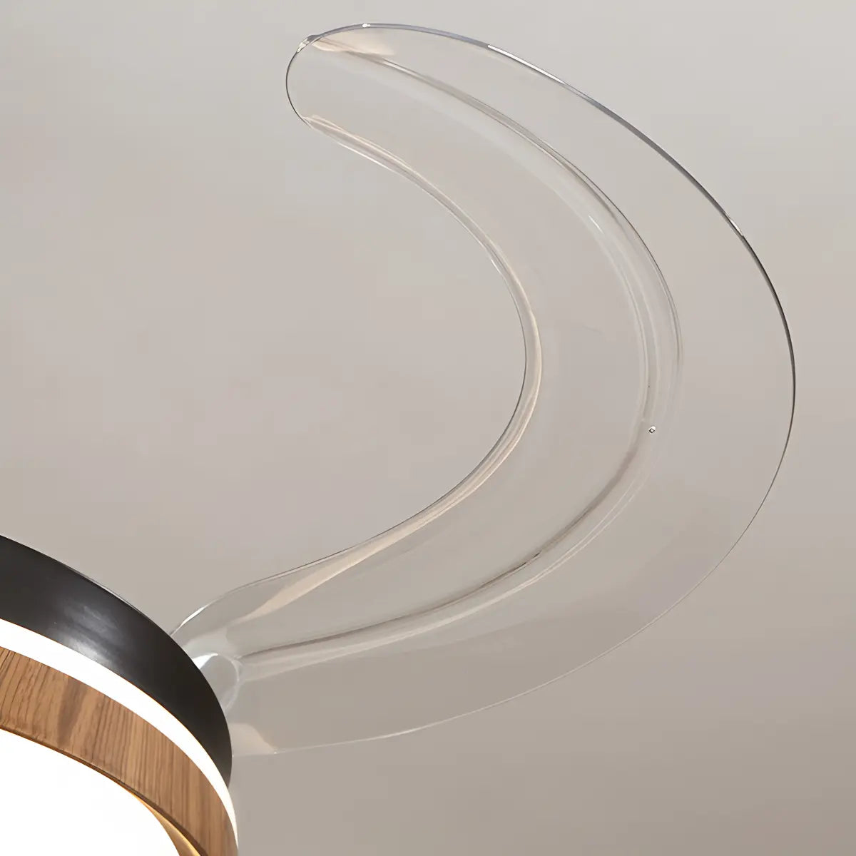 Eloer Retractable Blade Ceiling Fan with Light